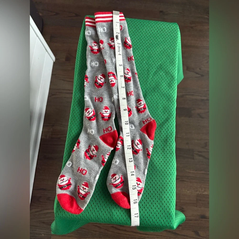 SANTA SOCKS | Gray White and Red Colors | Big Kids Size 5-11